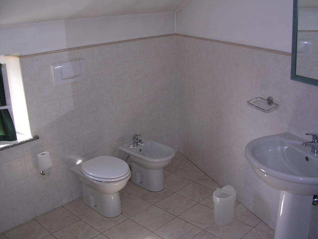 Cerrutihotel ヴェルチェッリ エクステリア 写真